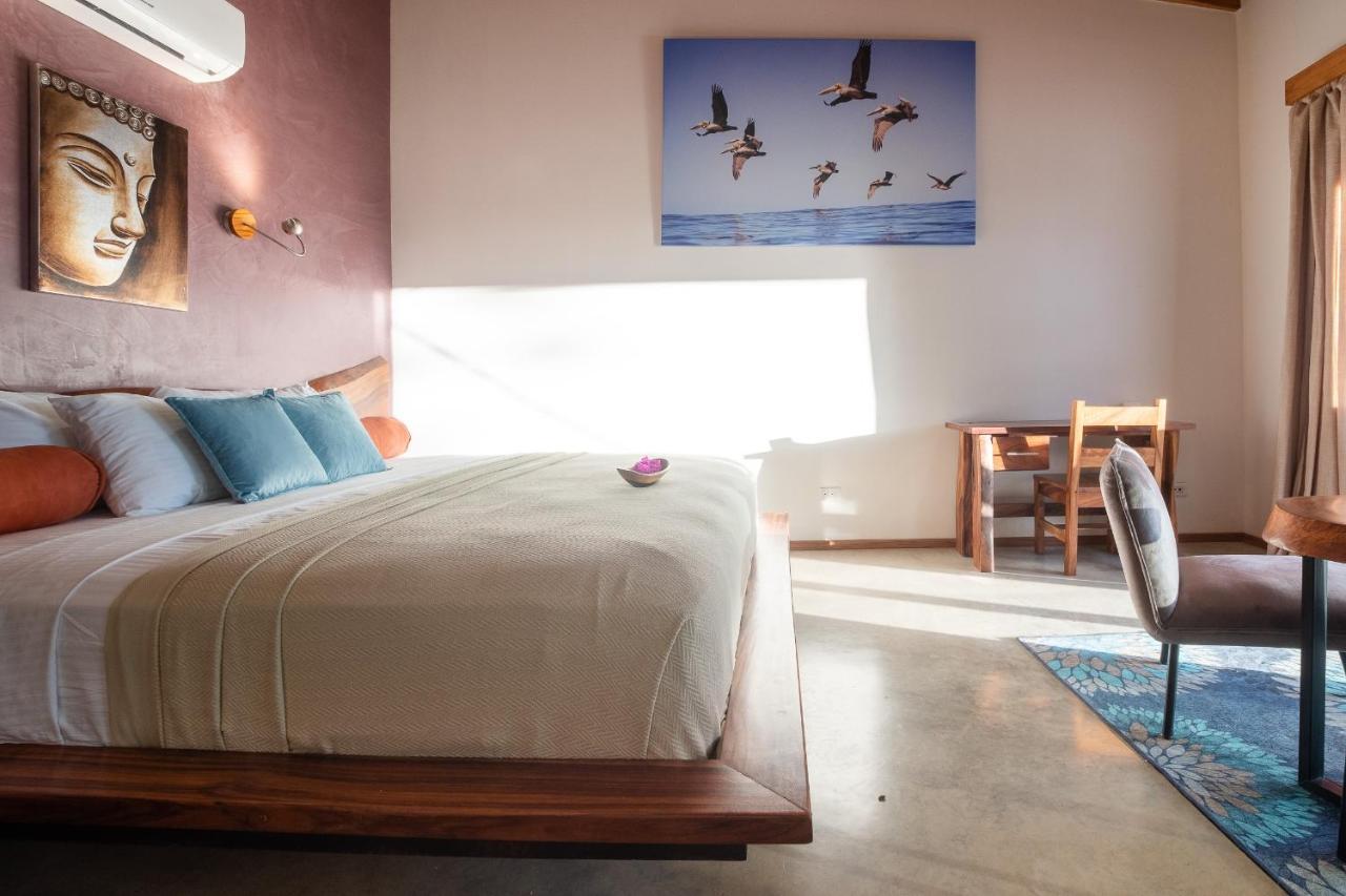 Iluminar Beachfront Suites ノサラ エクステリア 写真