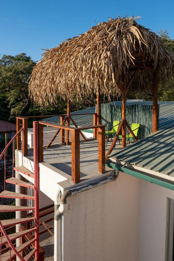 Iluminar Beachfront Suites ノサラ エクステリア 写真